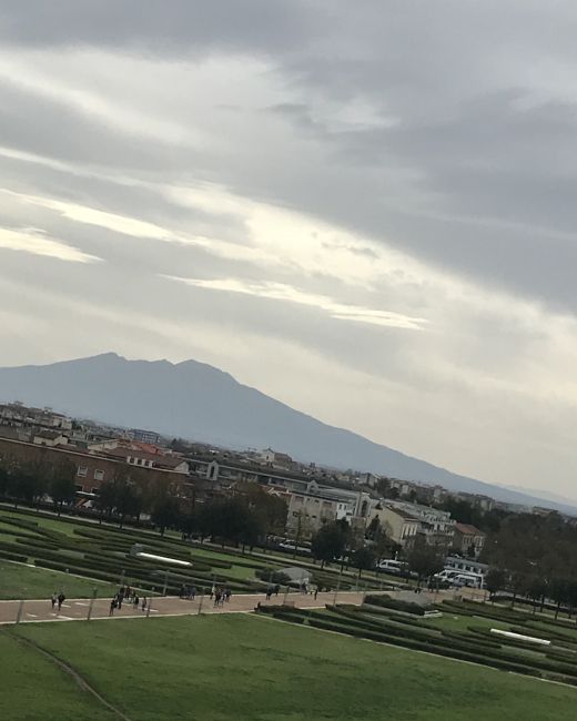 Panorama des Vesuvs vom Königspalast von Caserta.